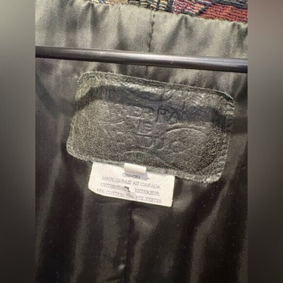 🌟VINTAGE🌟 LEATHER RANCH- Tapestry JACKET - Picture 14 of 14